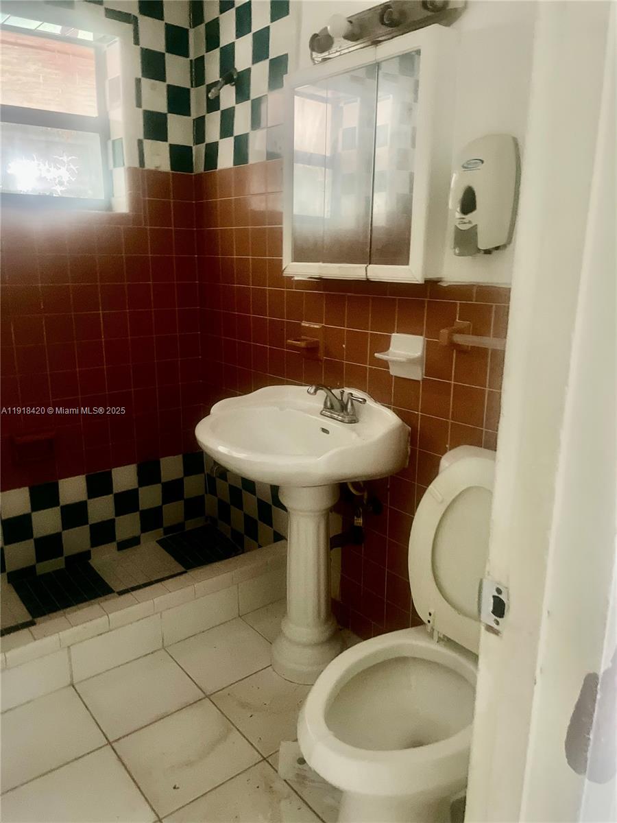 FLEETWOOD MANOR SECOND AD - Residential