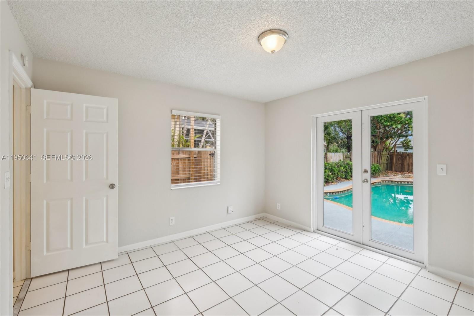 LAKE WORTH TOWN OF - Residential