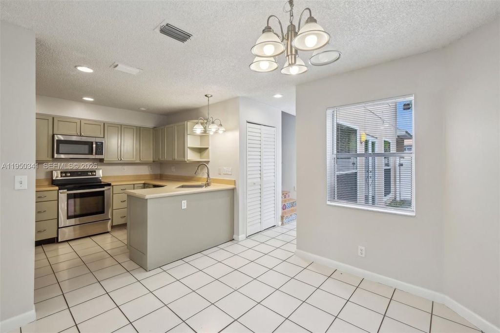 Photo of 204 N D St, Lake Worth, FL 33460 (MLS # A11950341)