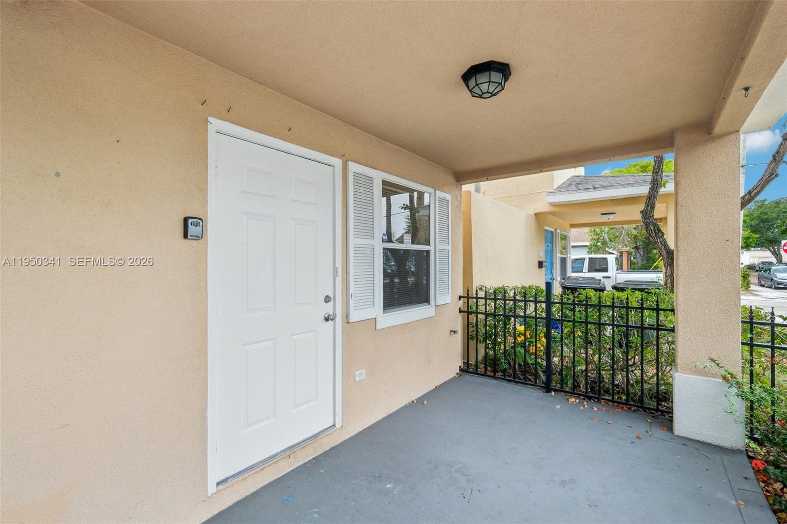 LAKE WORTH TOWN OF - Residential