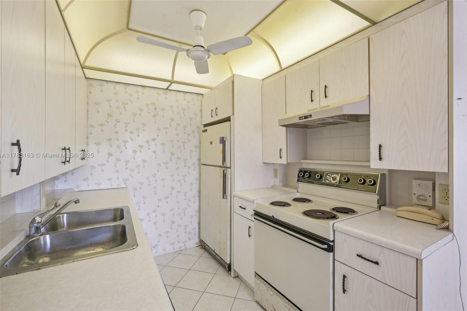 EXETER AT CENTURY VILLAGE - Residential