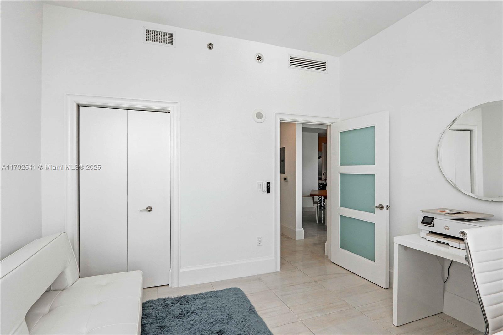 THE PLAZA 851 BRICKELL CO - Residential