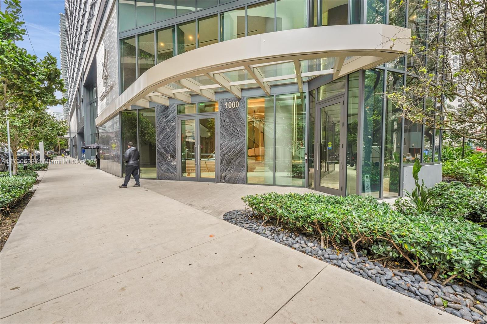 Rental Property at 1000 Brickell Plz 3914, Miami, Broward County, Florida - Bedrooms: 1 
Bathrooms: 2  - $6,000 MO.