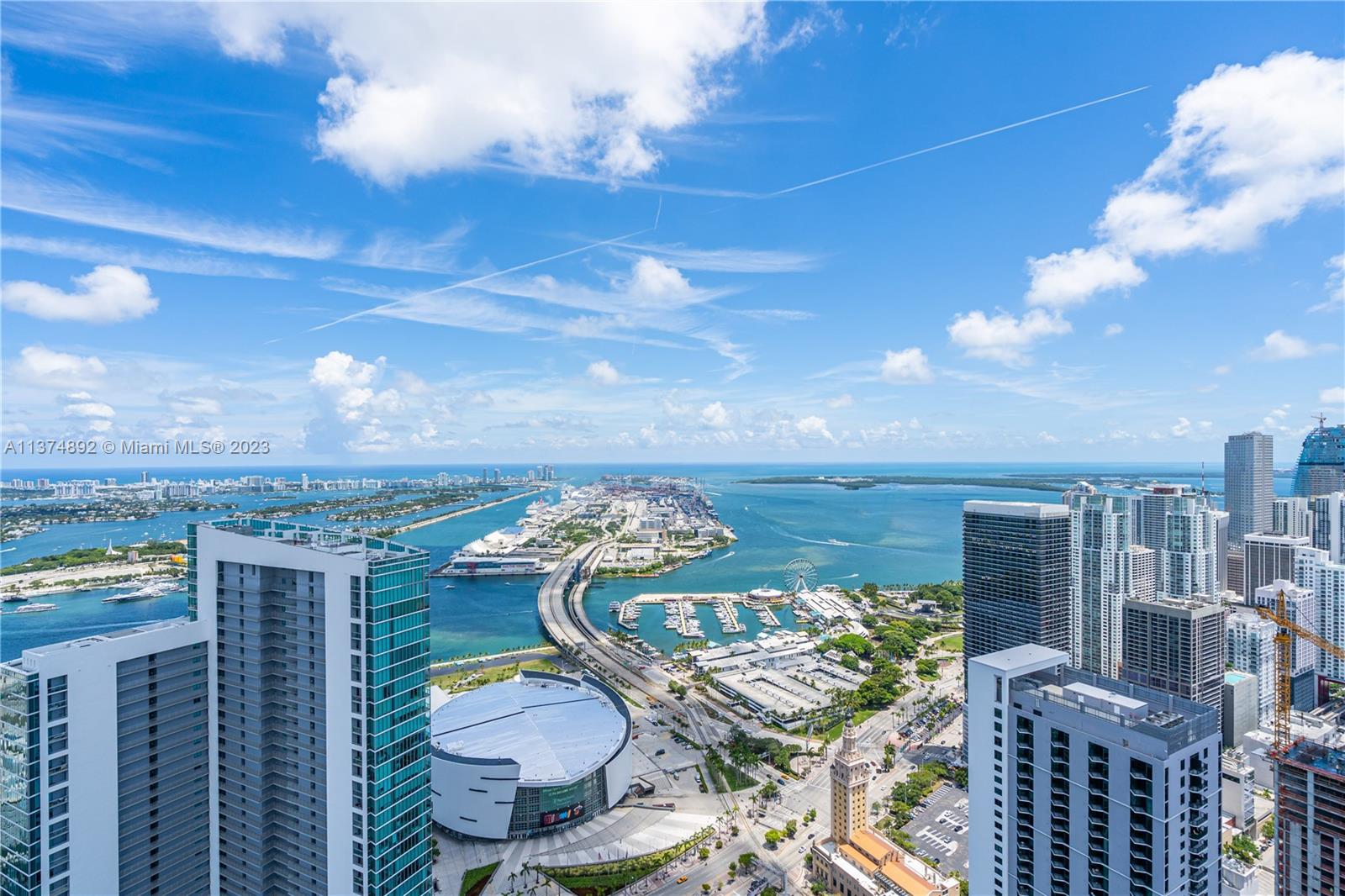 PARAMOUNT MIAMI WORLDCENT - Residential Lease