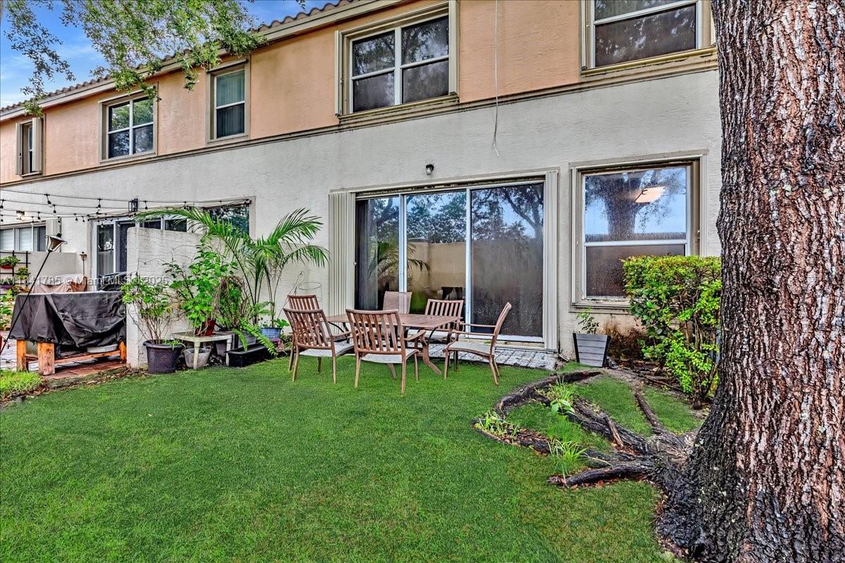 RIVIERA ISLES IV - Residential