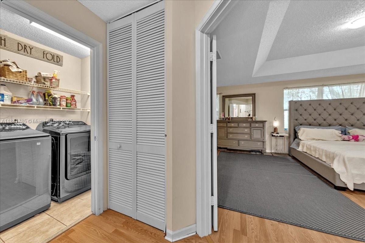 RIVIERA ISLES IV - Residential