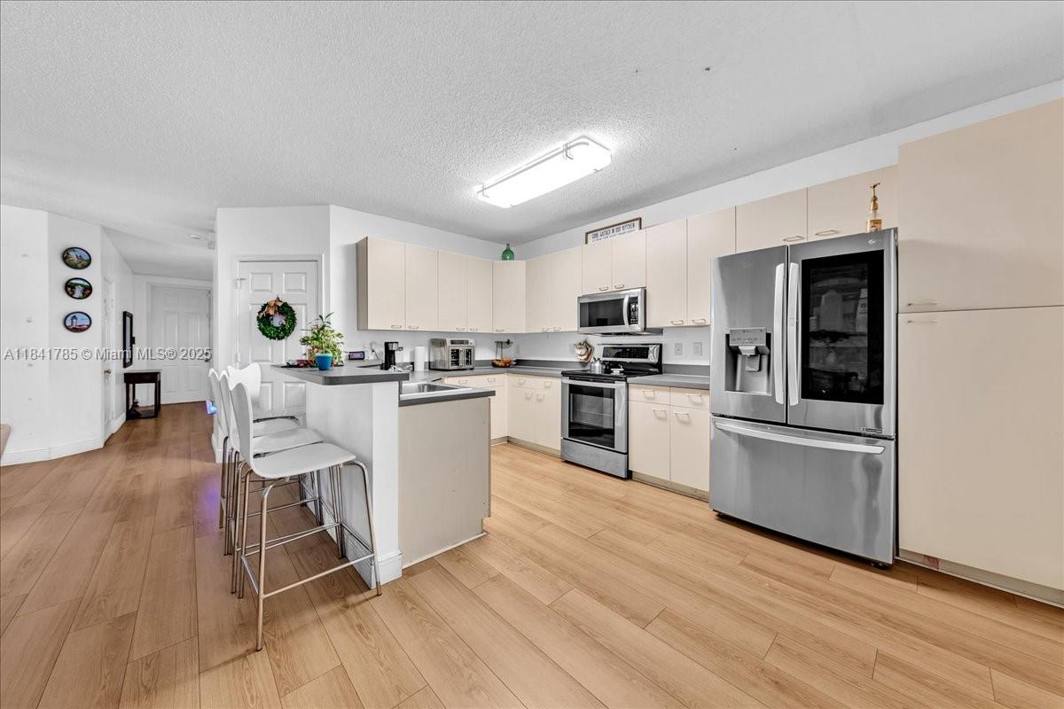 RIVIERA ISLES IV - Residential