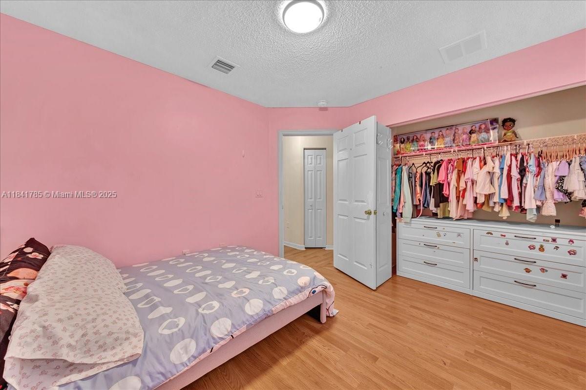 RIVIERA ISLES IV - Residential