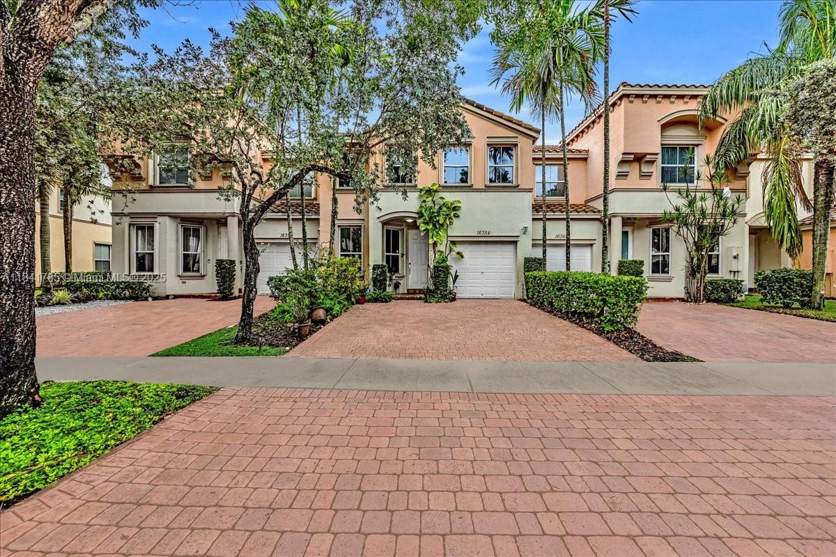 RIVIERA ISLES IV - Residential