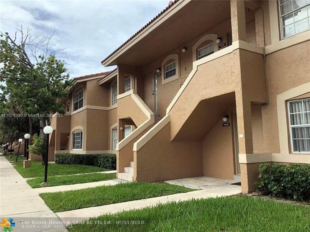 Great 2/2 condo in the serene community of Coral Village. Tile floors, Nicely updated kitchen with granite countertops and wood cabinets. Walk-in closet. Community offers club house complete with pool. Don't miss out on this great opportunity All ages. Pets welcome. Laundry inside the unit