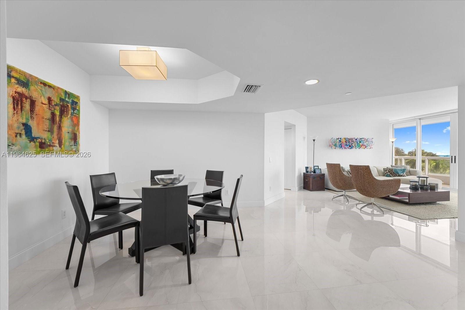 SOUTH TOWER AT THE POINT - Residential