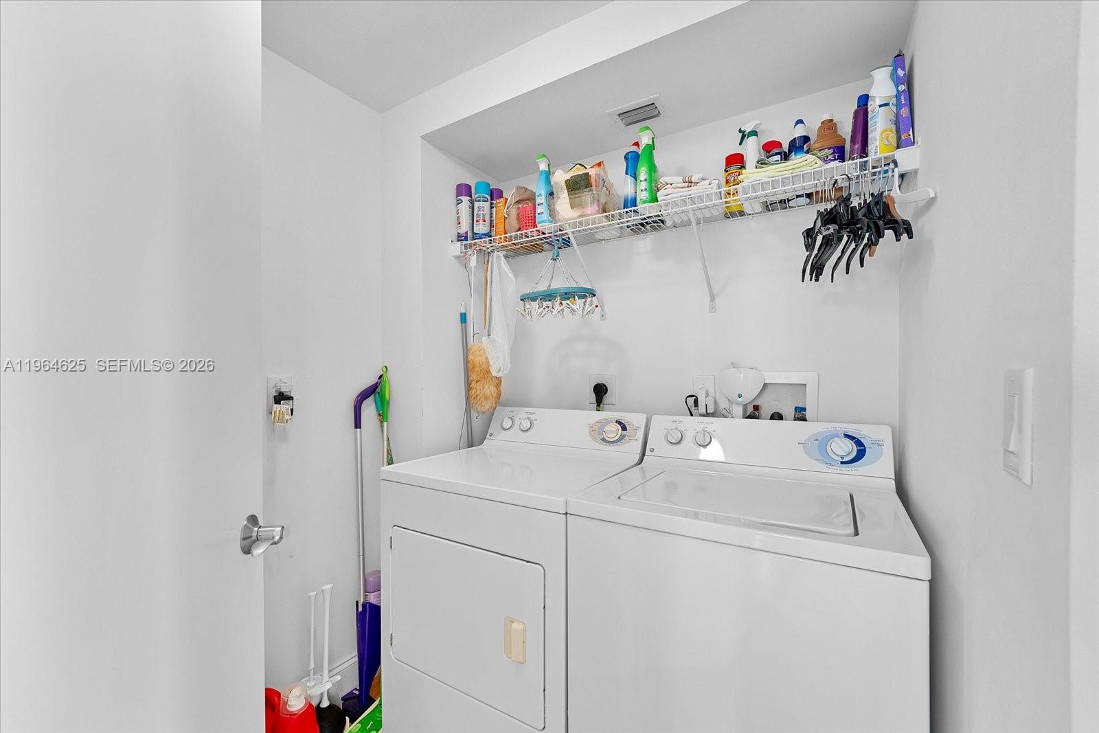 SOUTH TOWER AT THE POINT - Residential