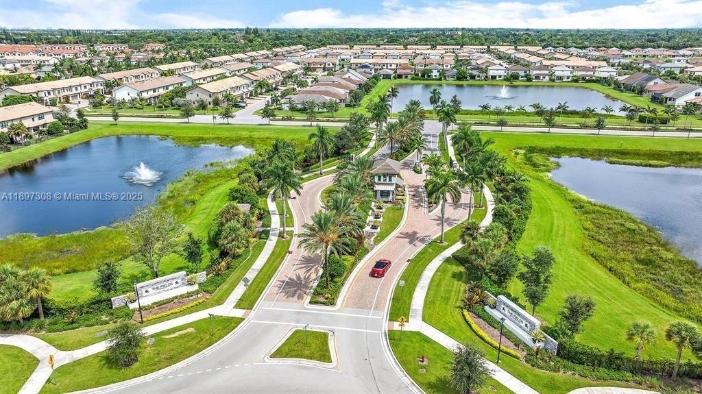 FIELDS AT GULFSTREAM POLO - Residential Lease