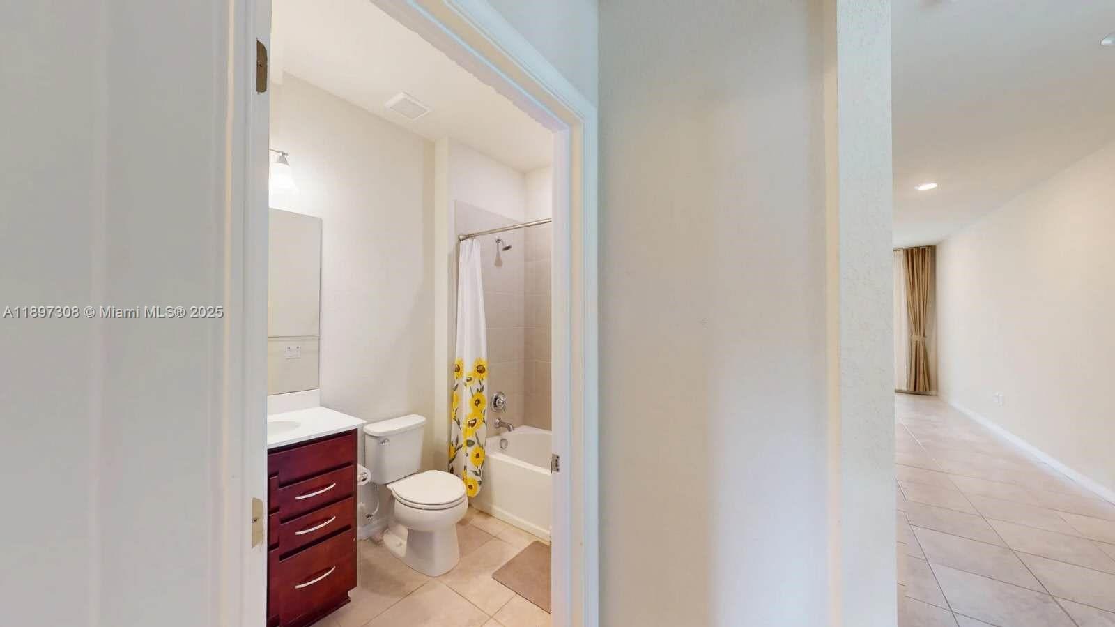 FIELDS AT GULFSTREAM POLO - Residential Lease