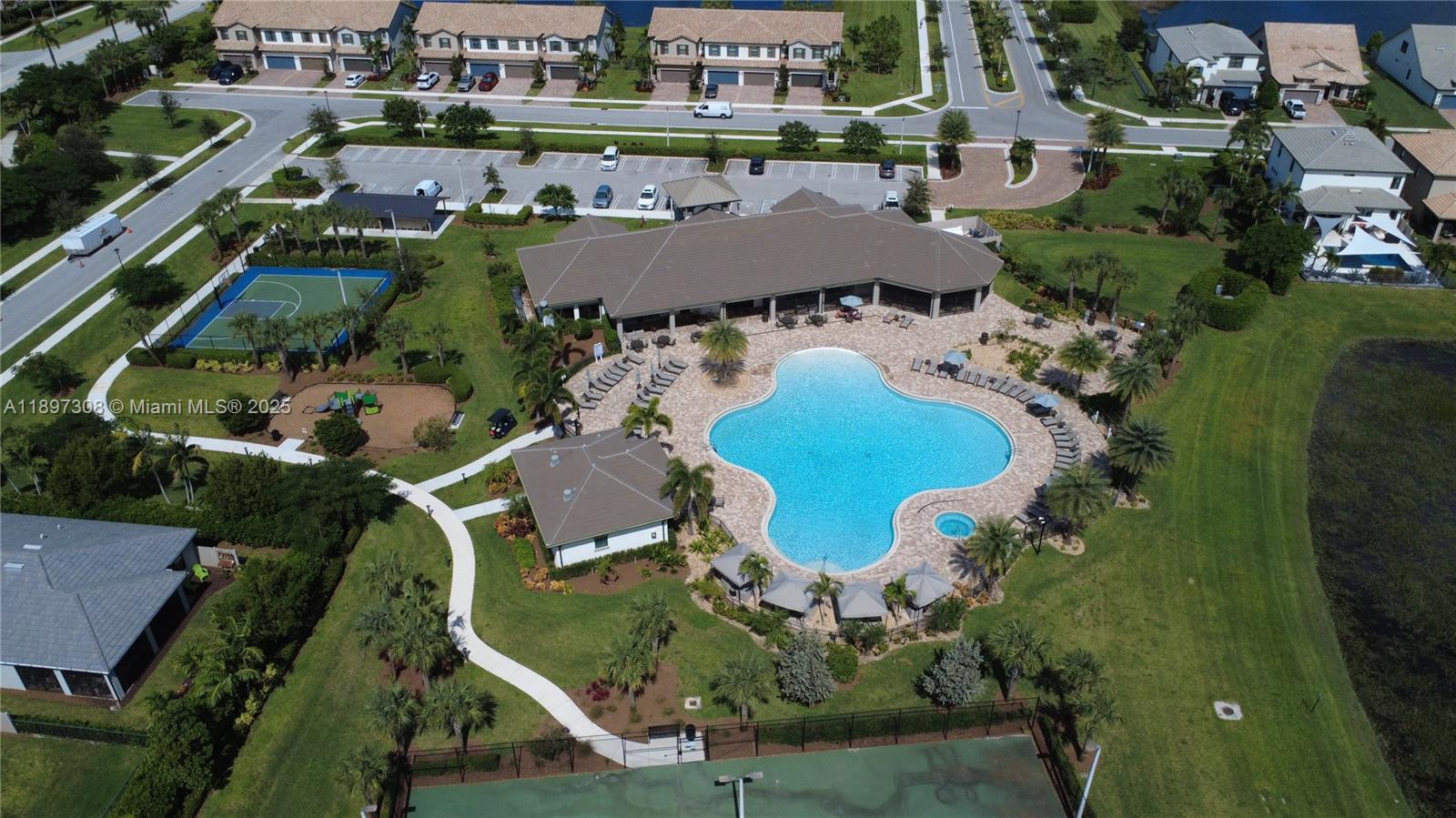 FIELDS AT GULFSTREAM POLO - Residential Lease