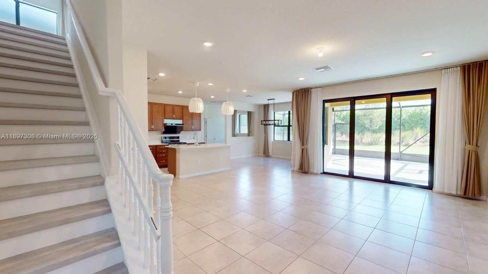 FIELDS AT GULFSTREAM POLO - Residential Lease