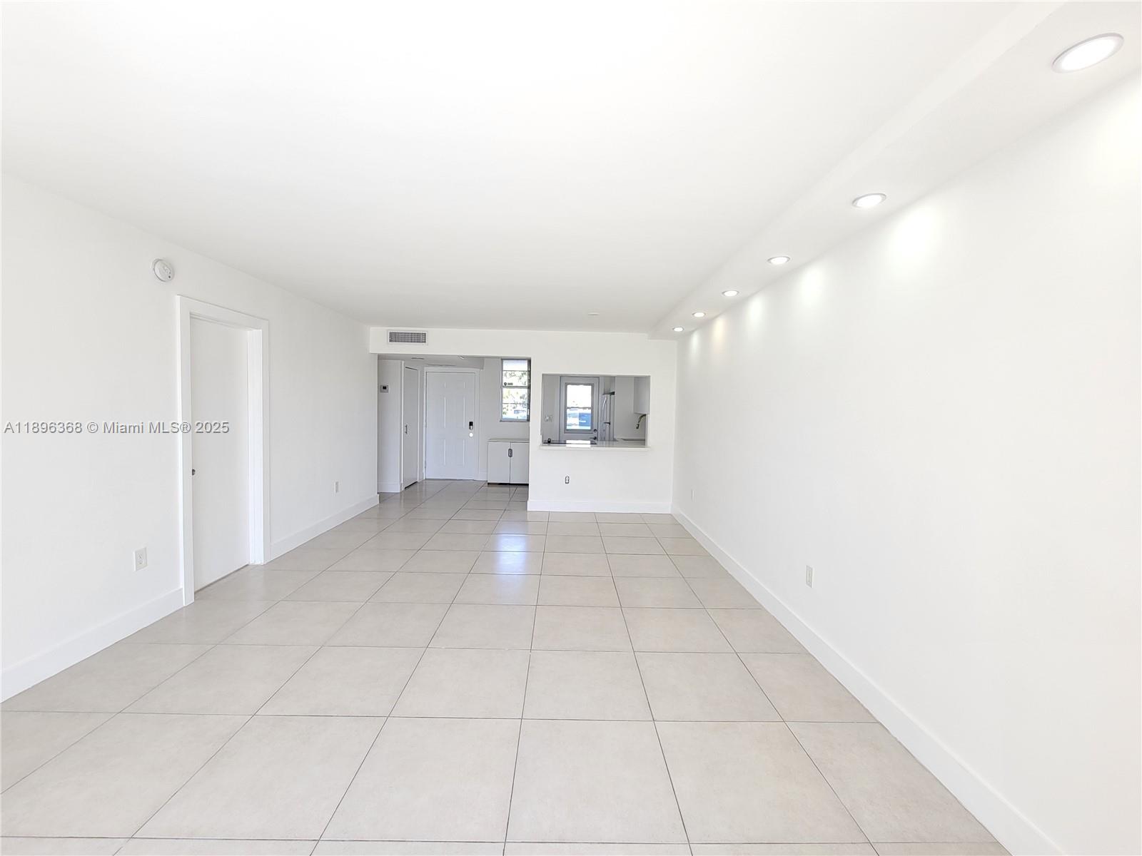 POINT EAST SEC 4 CONDO - Residential