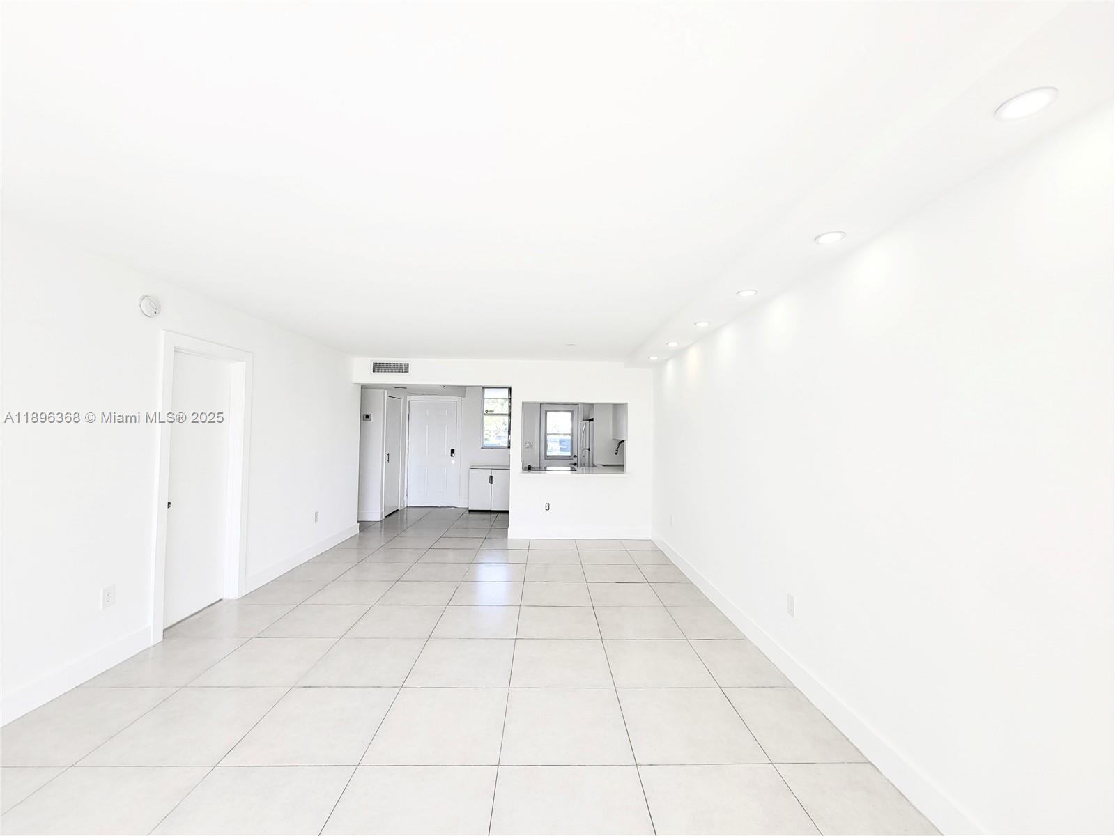POINT EAST SEC 4 CONDO - Residential
