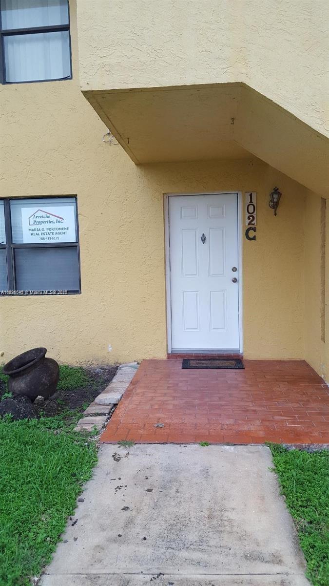 Wonderful 3/2 first floor unit with front yard & storage/utility closet with 2 assigned parking spaces.Please submit the following Contract To Lease copy of drivers license for all adults ,credit reports for all adults, latest 4 pay stubs for all employers.New Washe and dryer. First month adn two security deposit.