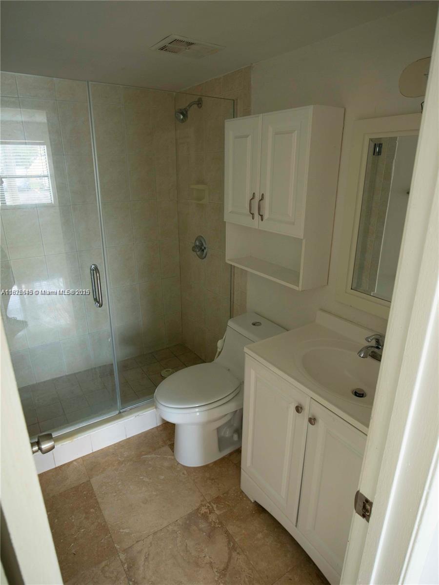 14831 SW 80 102