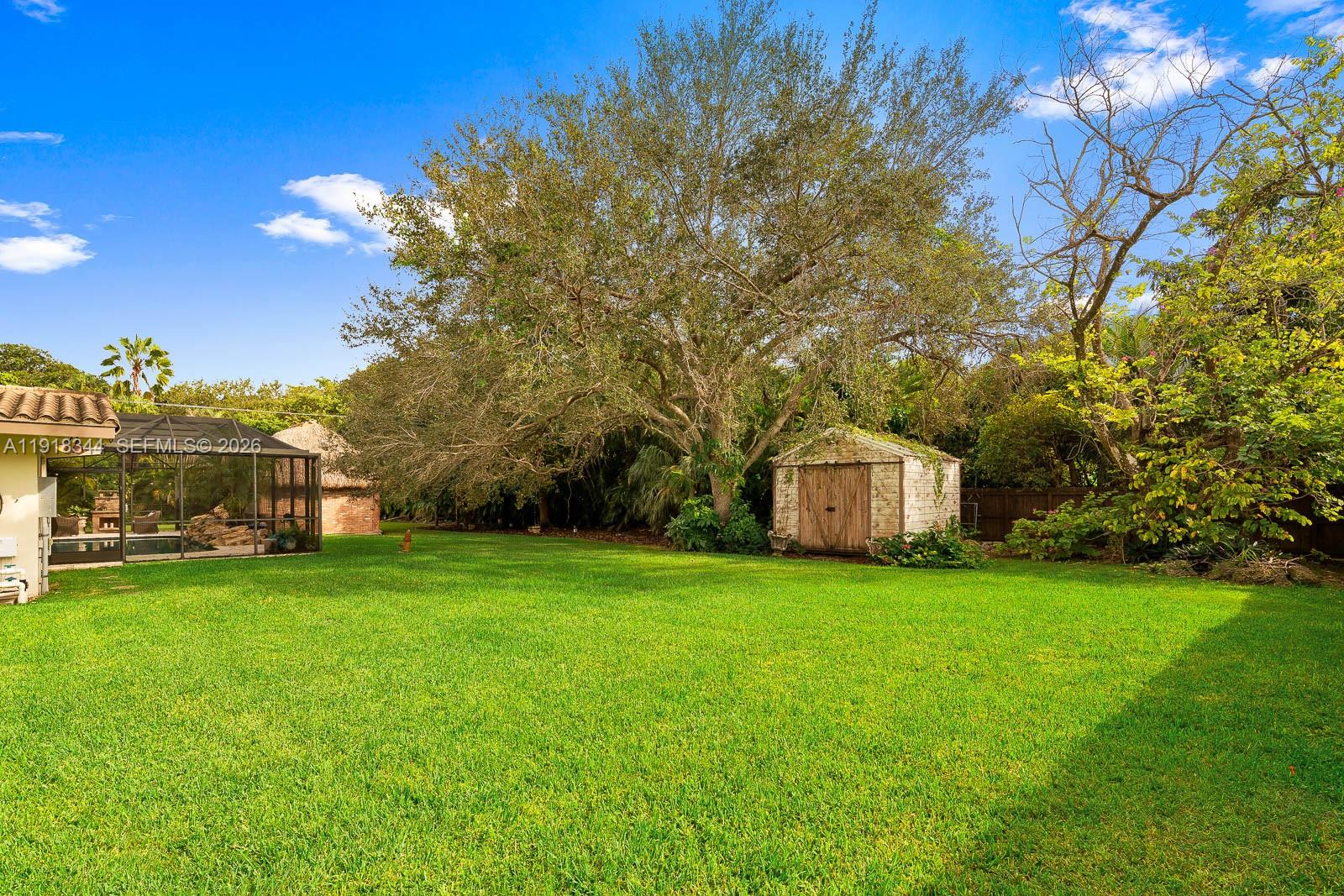 20 55 40 .87 AC W223.09FT - Residential