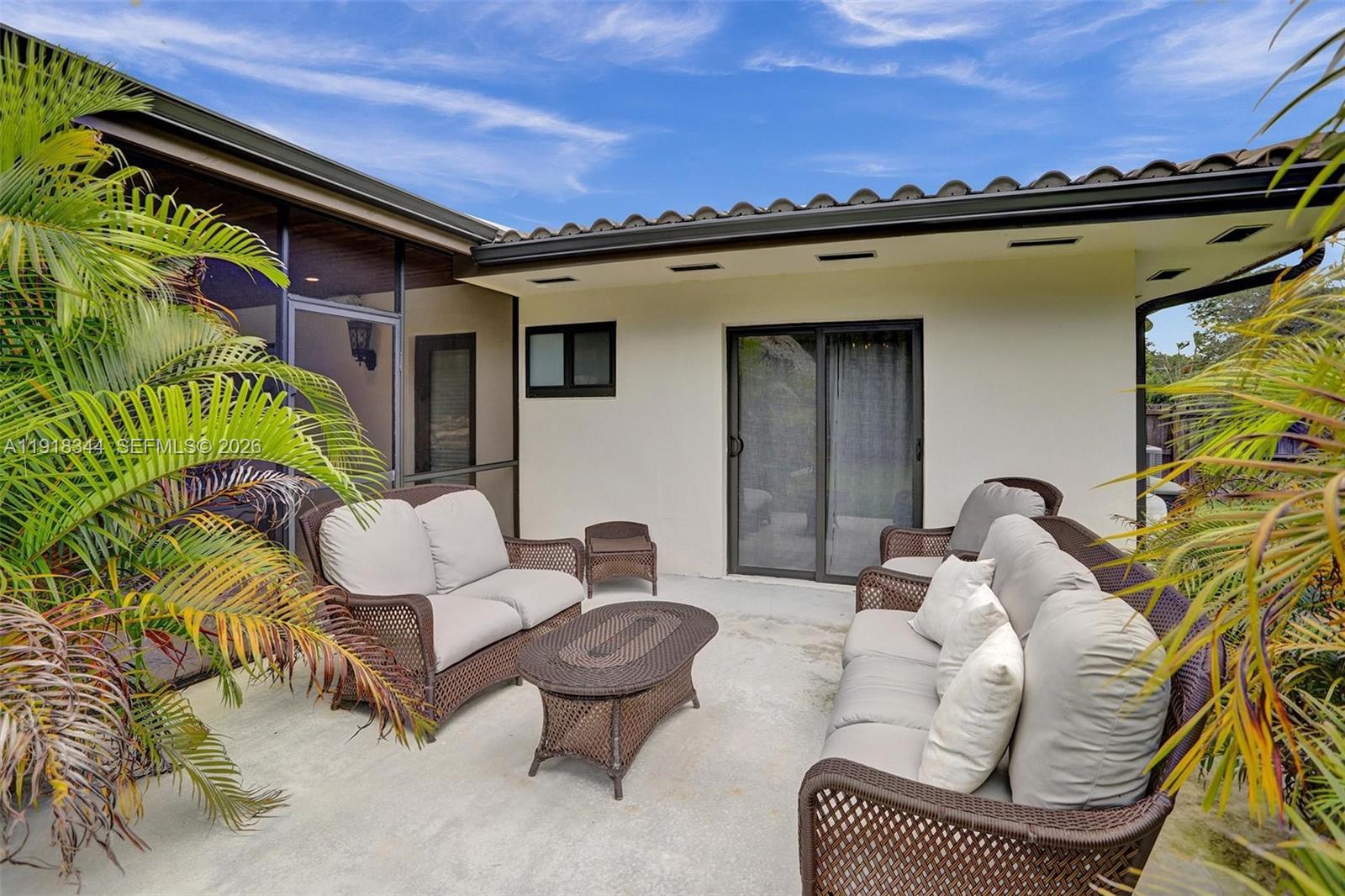 20 55 40 .87 AC W223.09FT - Residential