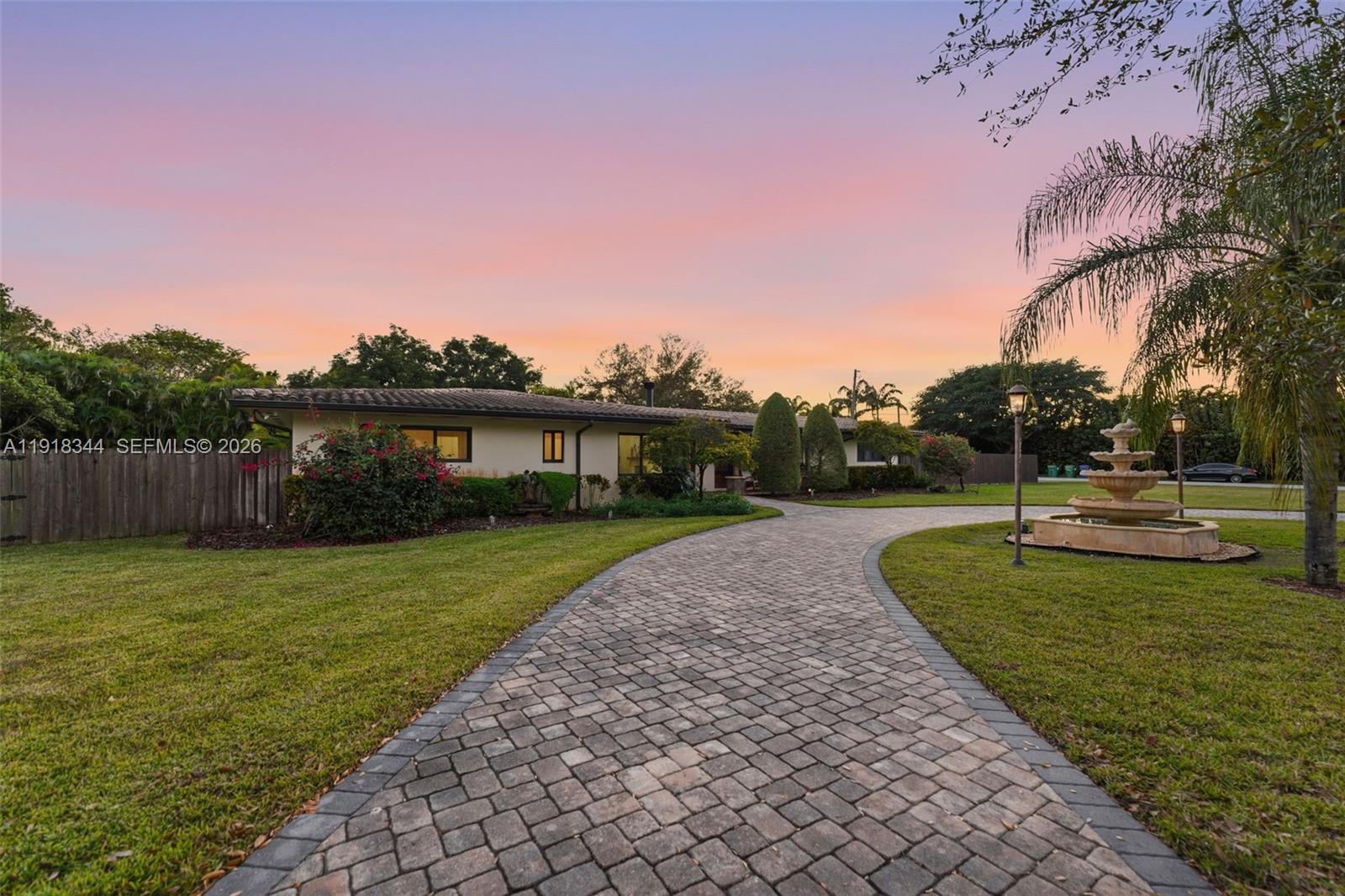 20 55 40 .87 AC W223.09FT - Residential