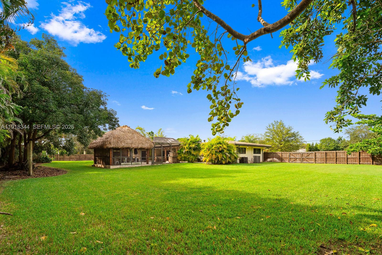 20 55 40 .87 AC W223.09FT - Residential