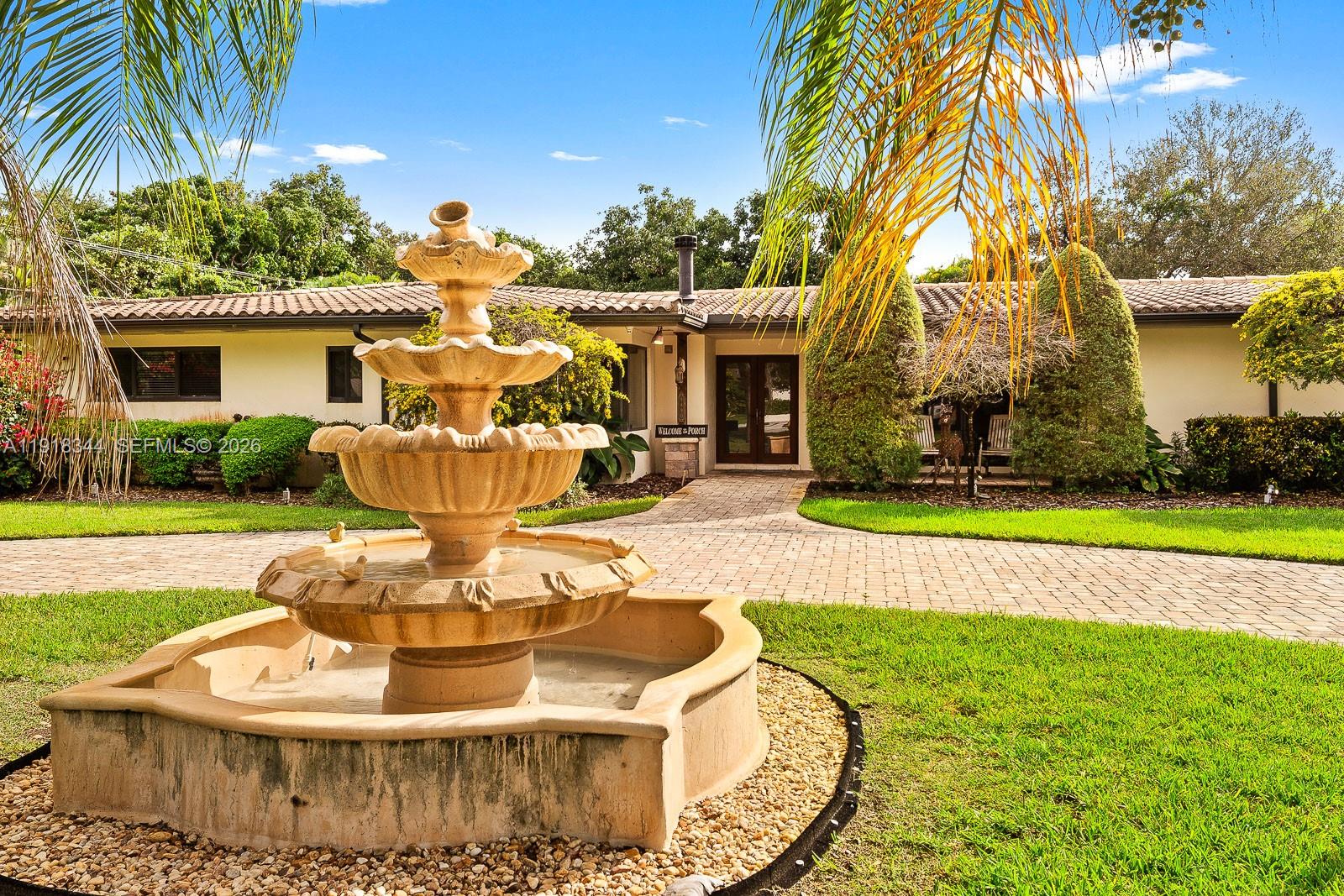 20 55 40 .87 AC W223.09FT - Residential