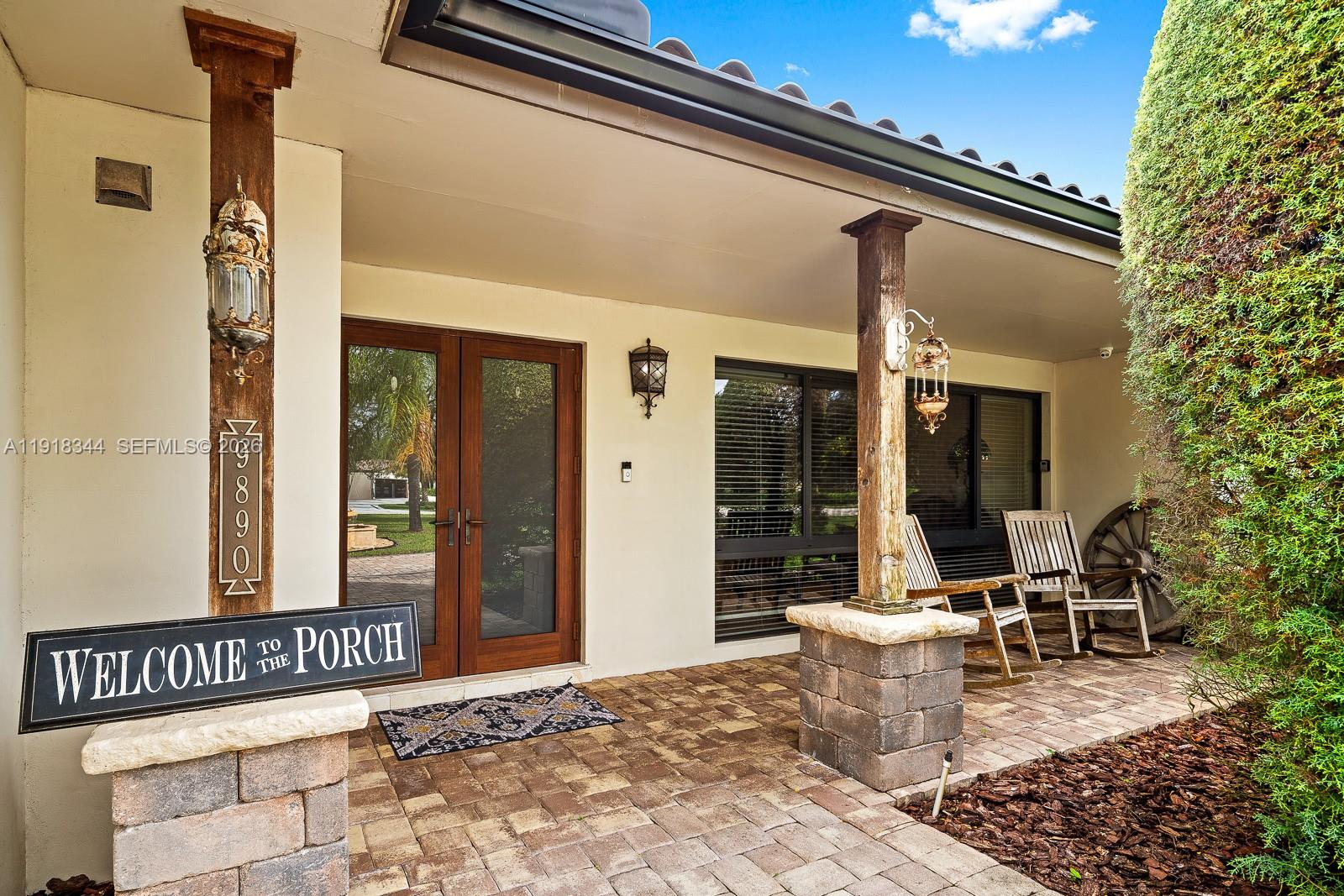 20 55 40 .87 AC W223.09FT - Residential