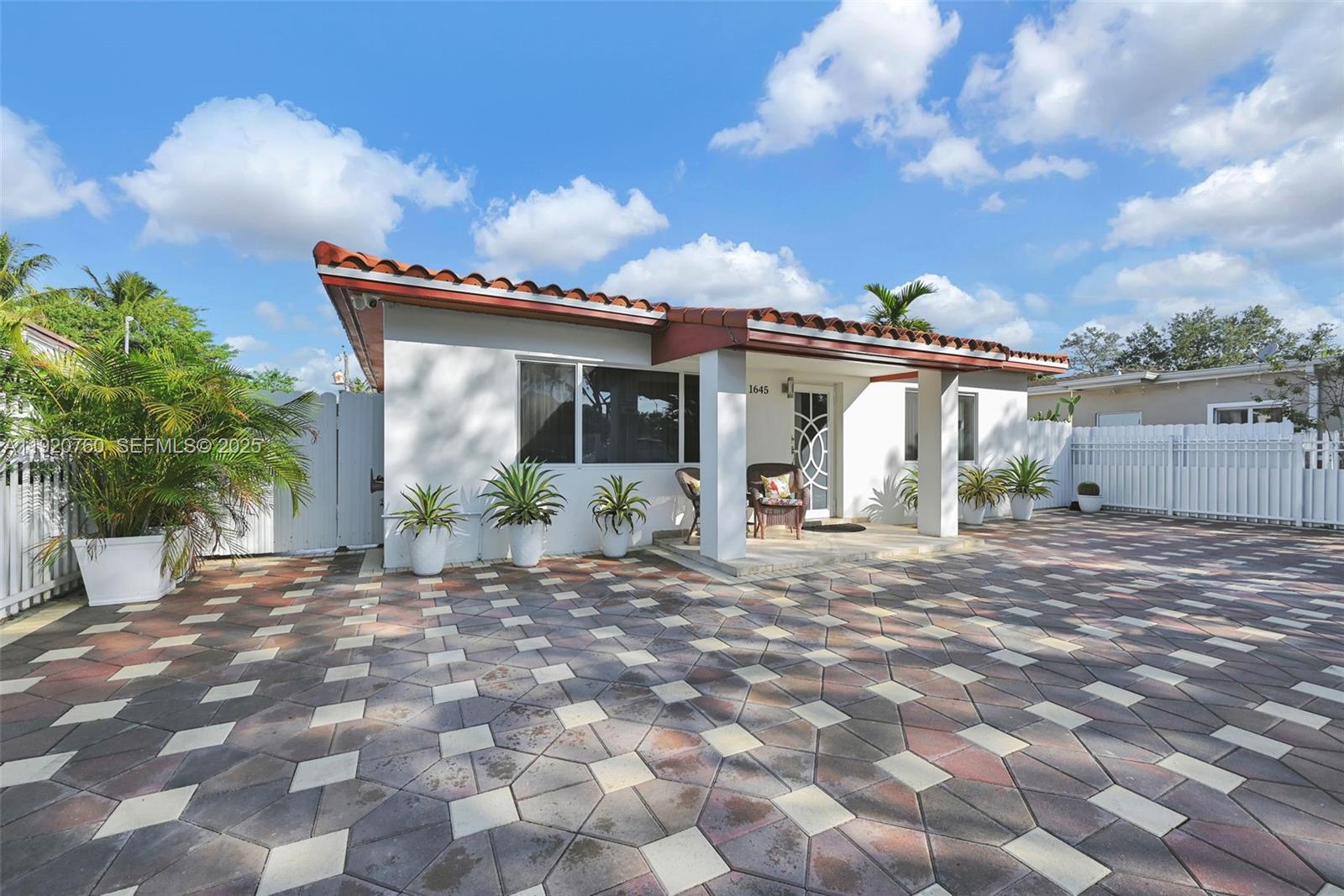 SUNKIST GROVE - Residential