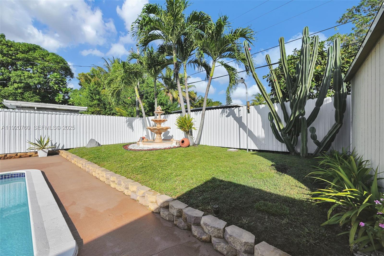 SUNKIST GROVE - Residential