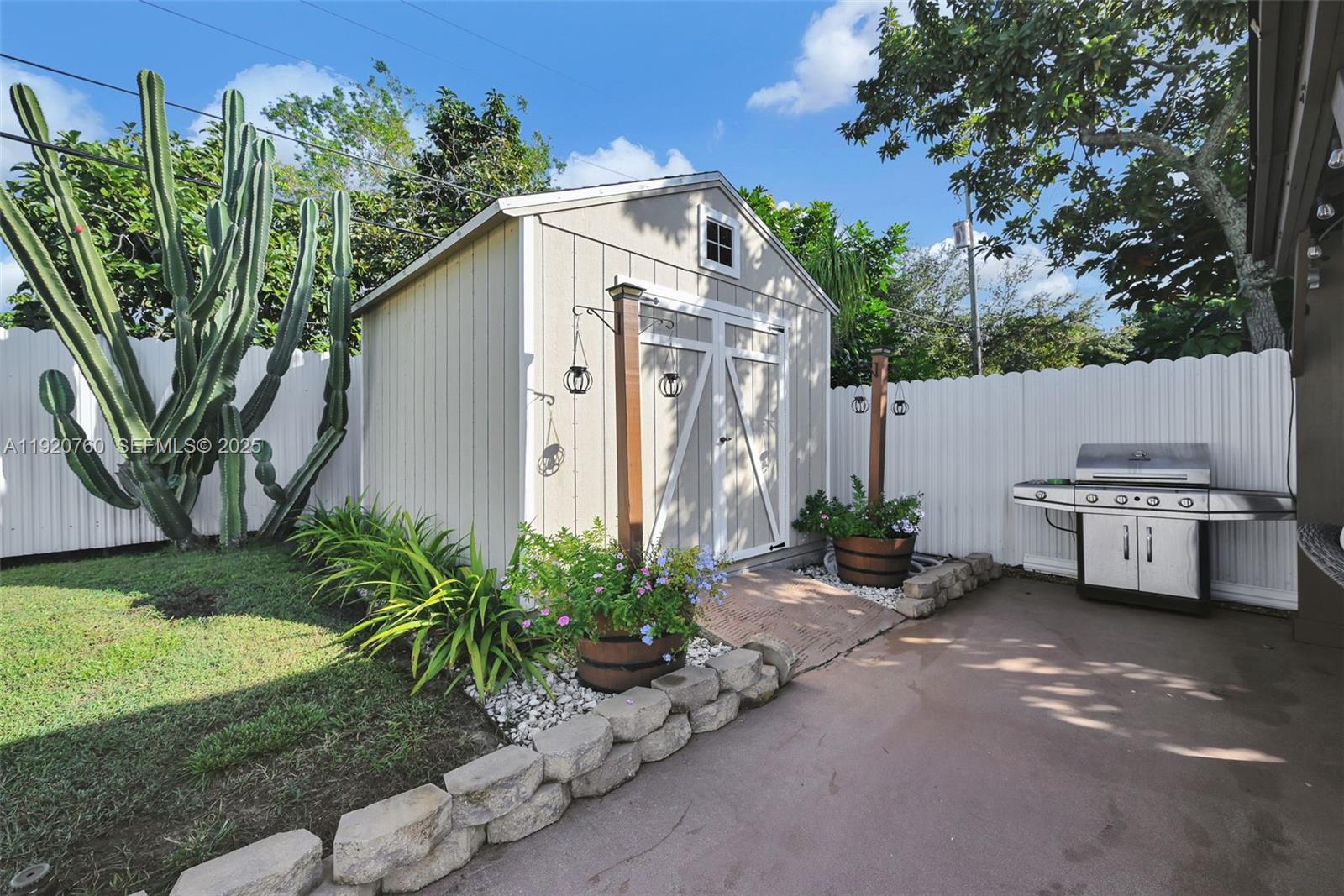 SUNKIST GROVE - Residential