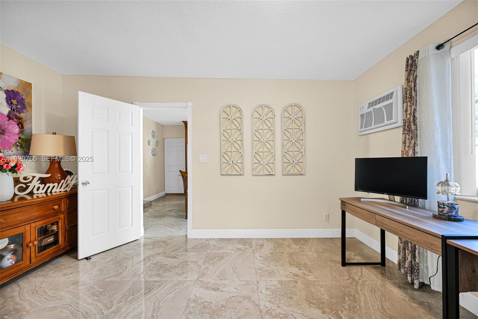 SUNKIST GROVE - Residential