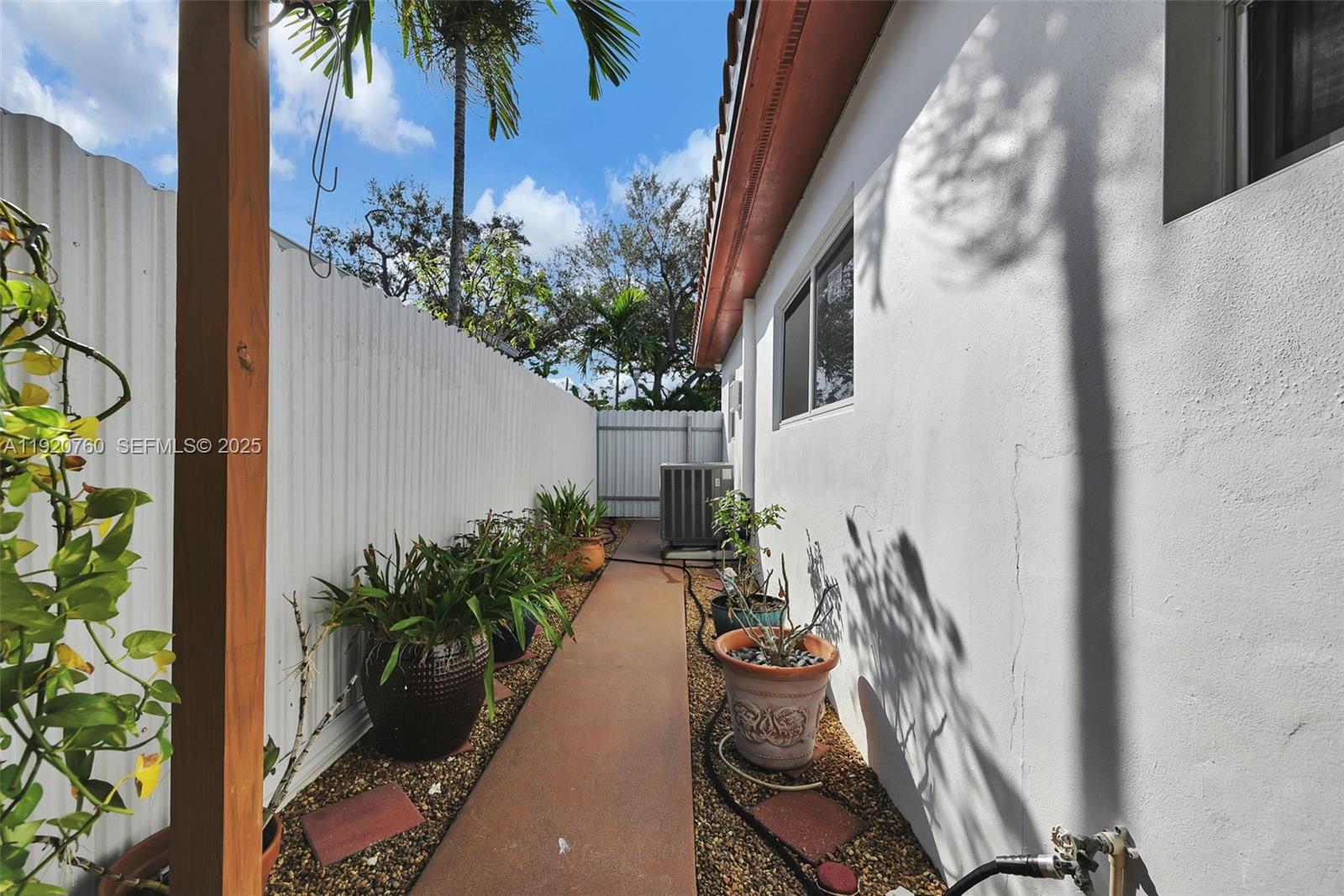 SUNKIST GROVE - Residential