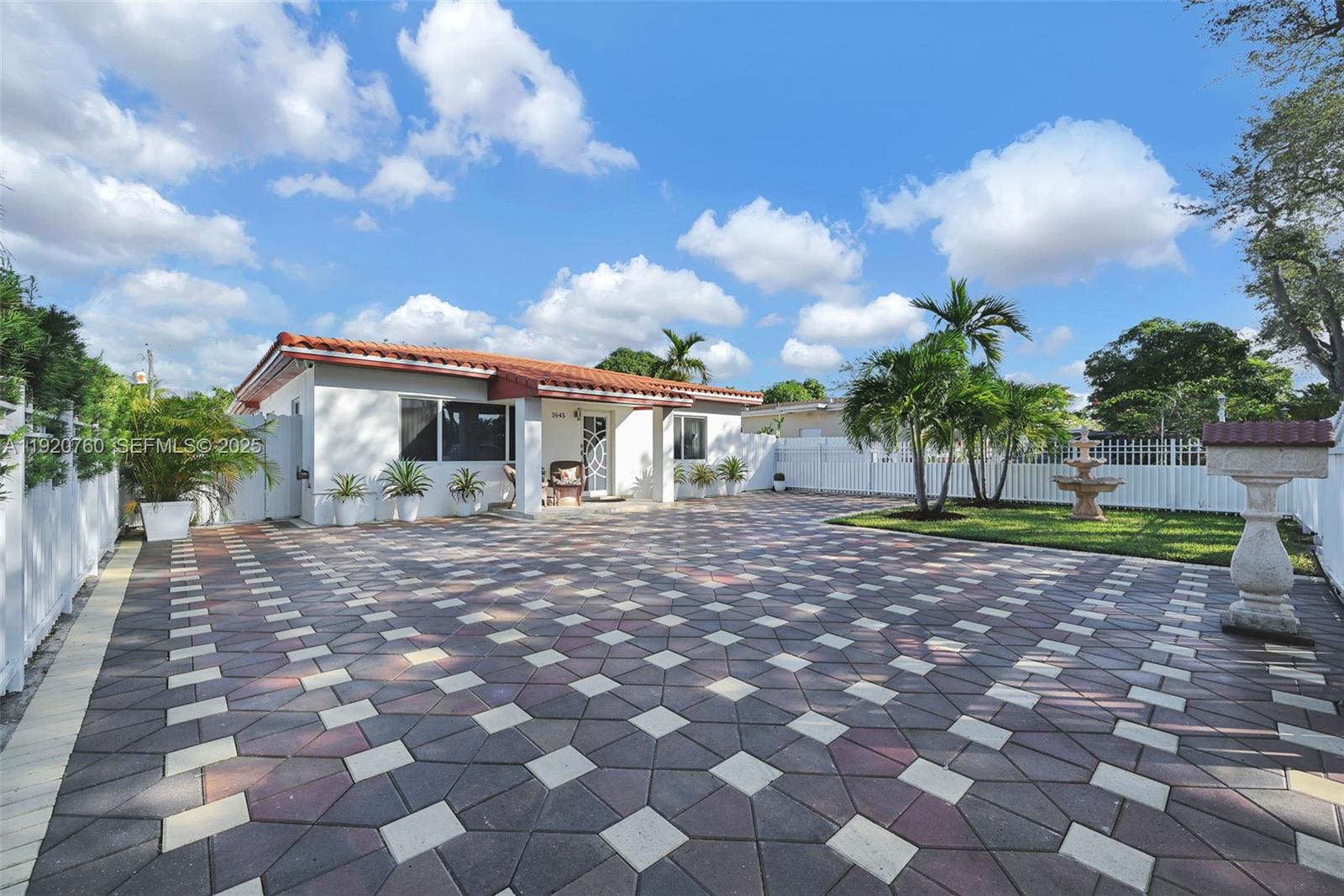 SUNKIST GROVE - Residential