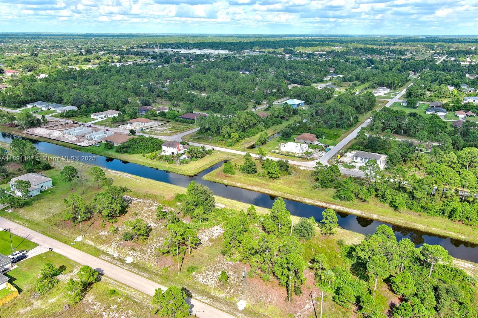LEHIGH ACRES - Land