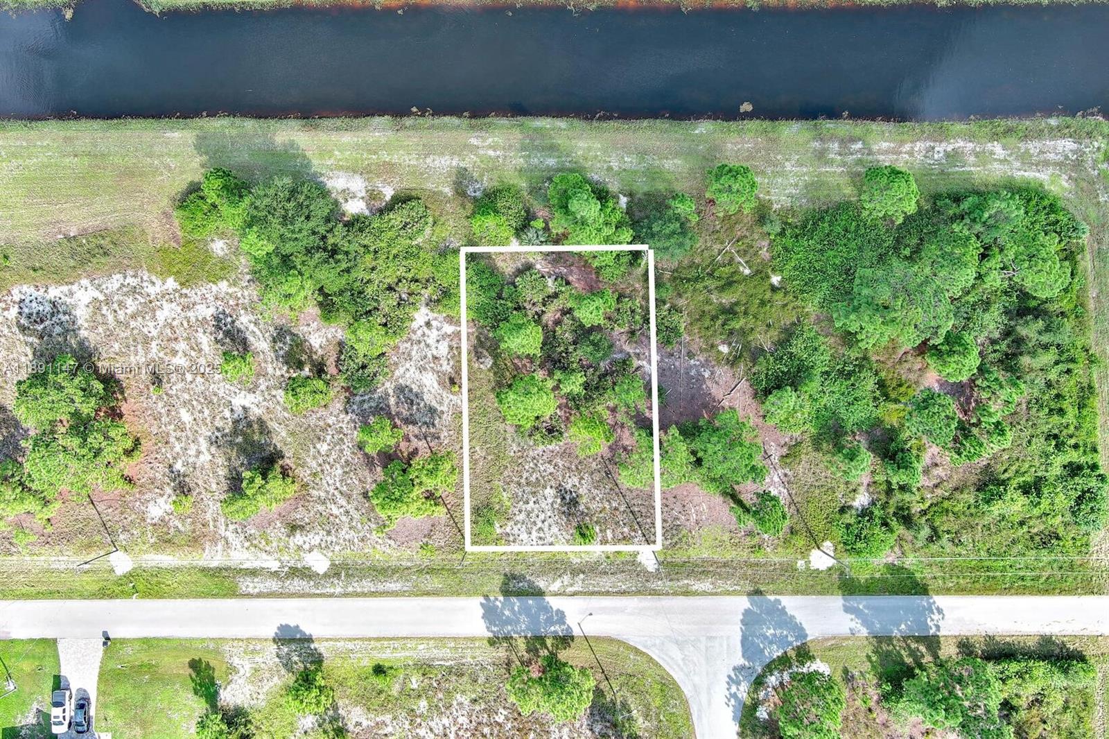 LEHIGH ACRES - Land