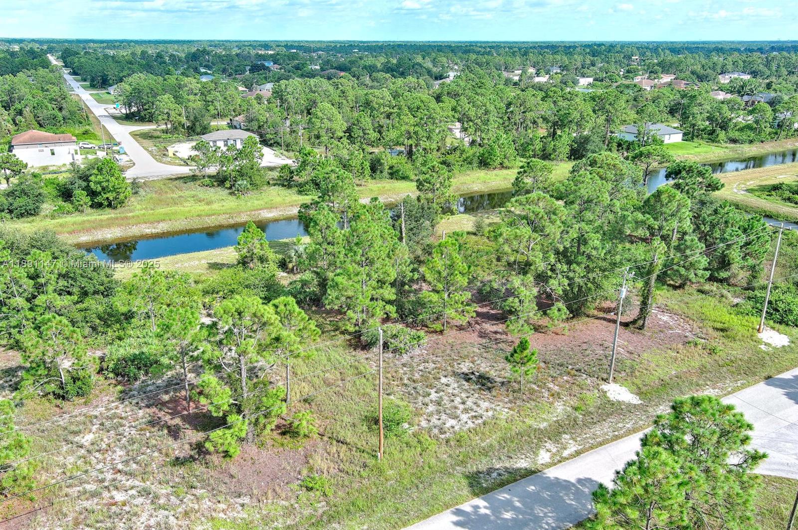LEHIGH ACRES - Land