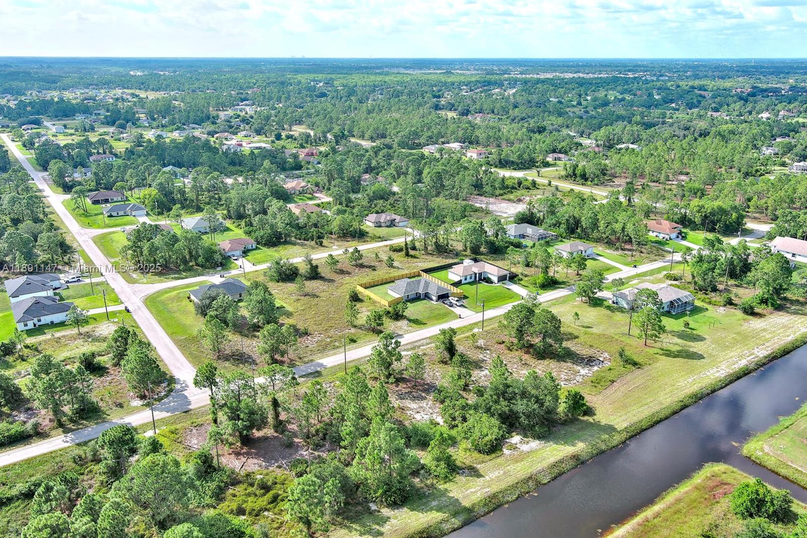 LEHIGH ACRES - Land