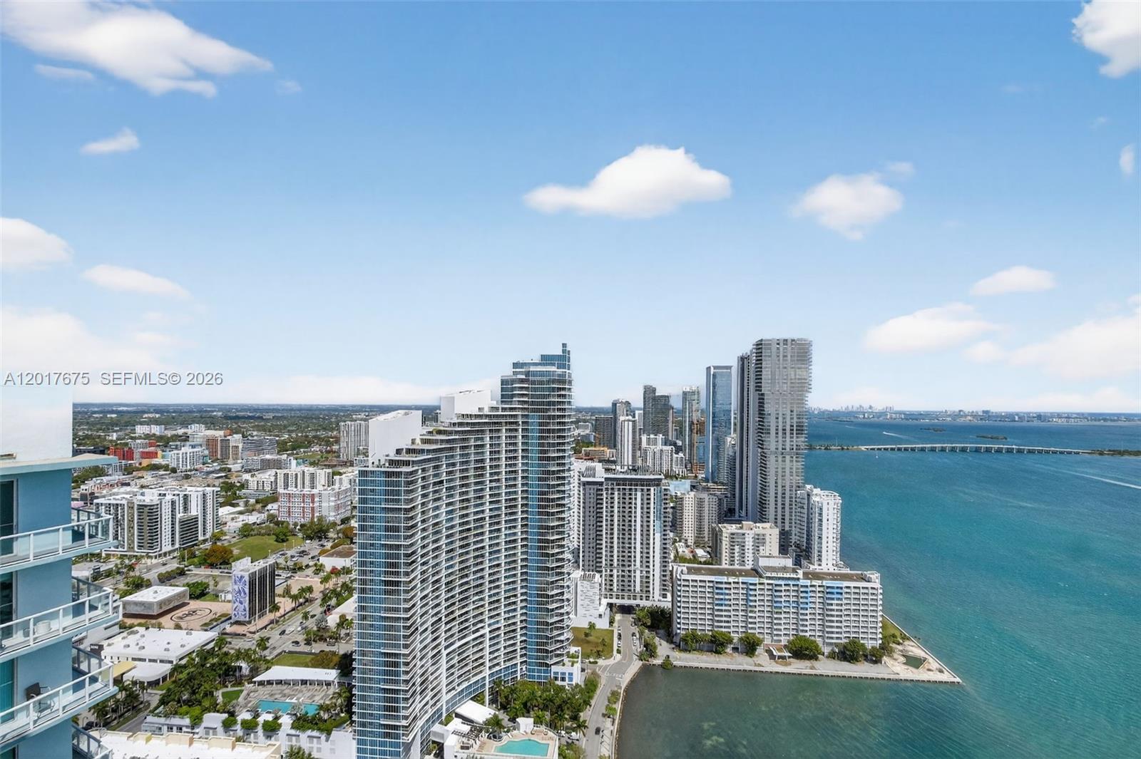 QUANTUM ON THE BAY CONDO - Residential