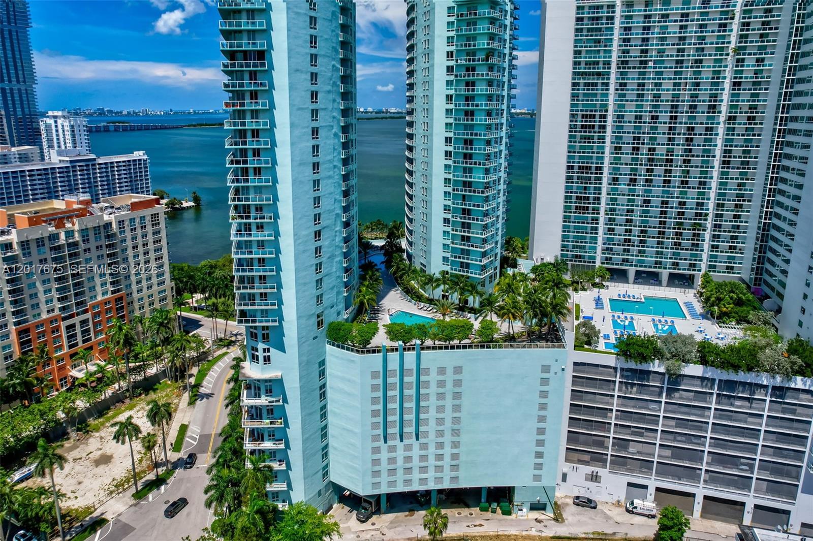 QUANTUM ON THE BAY CONDO - Residential