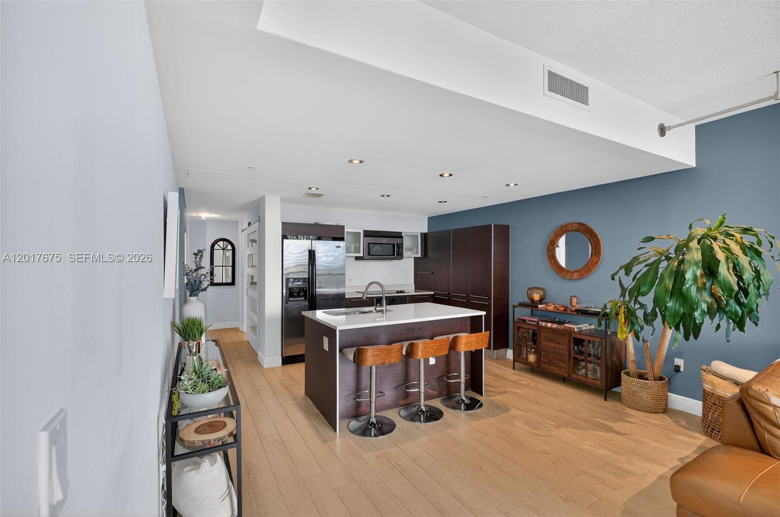 QUANTUM ON THE BAY CONDO - Residential