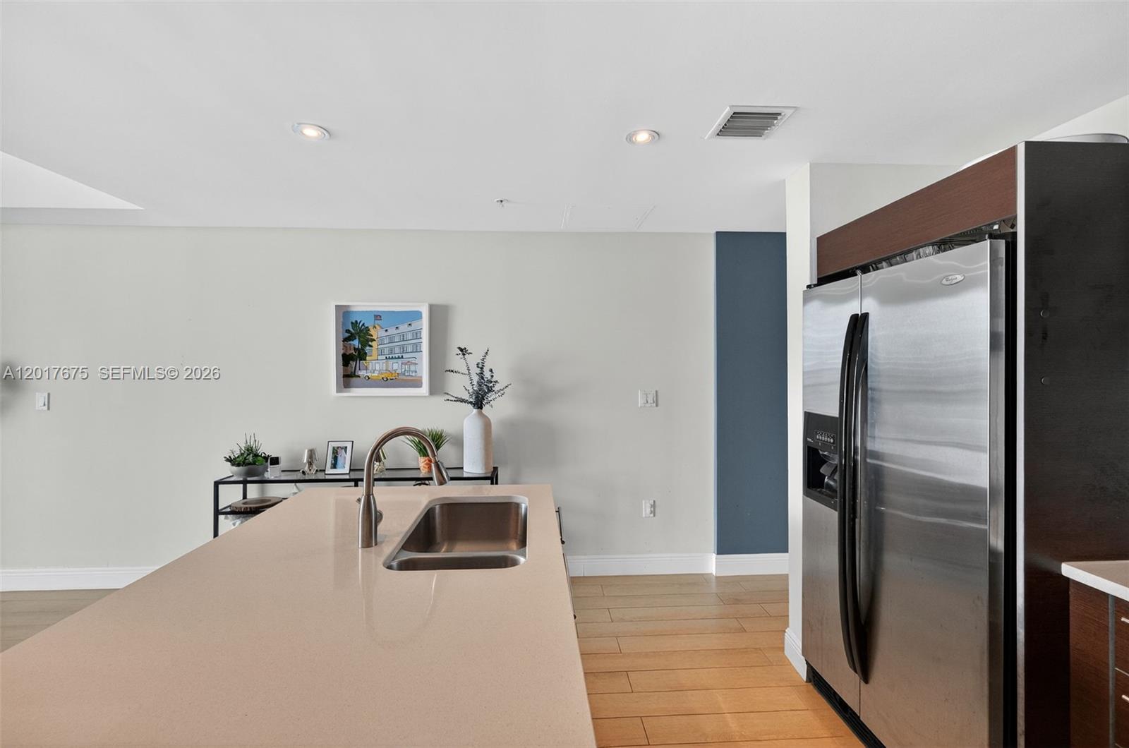 QUANTUM ON THE BAY CONDO - Residential