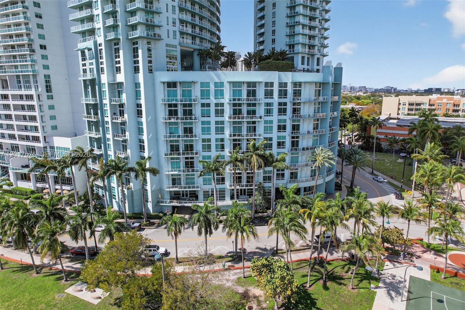 QUANTUM ON THE BAY CONDO - Residential