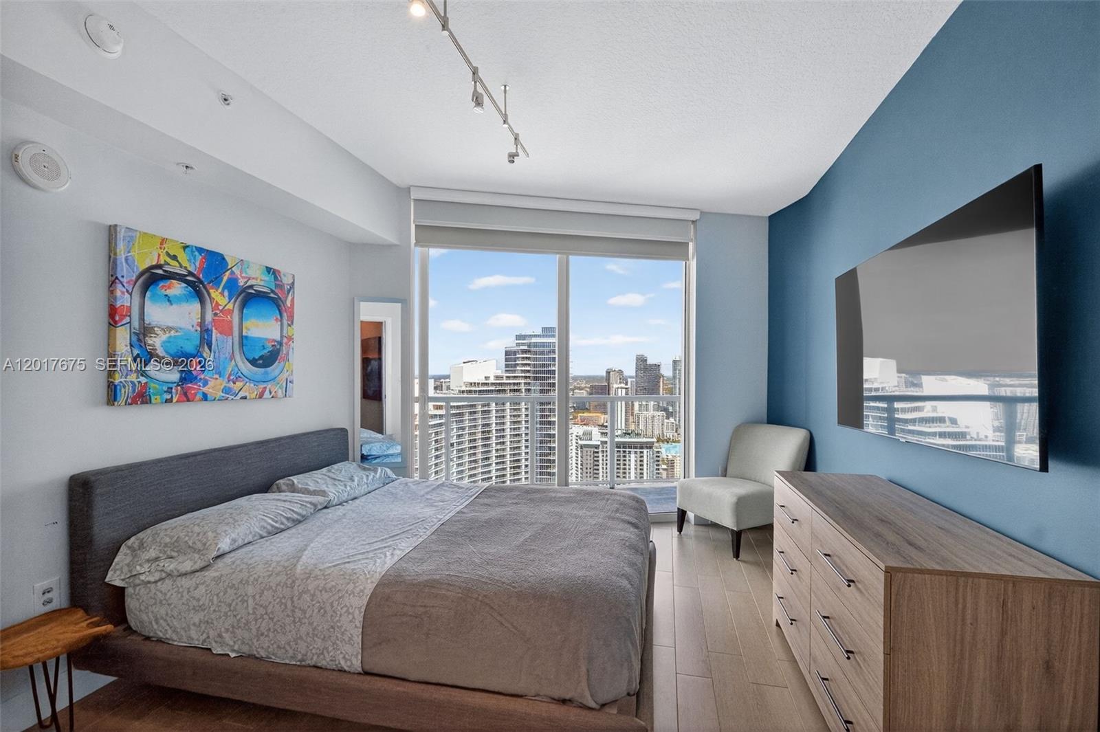 QUANTUM ON THE BAY CONDO - Residential