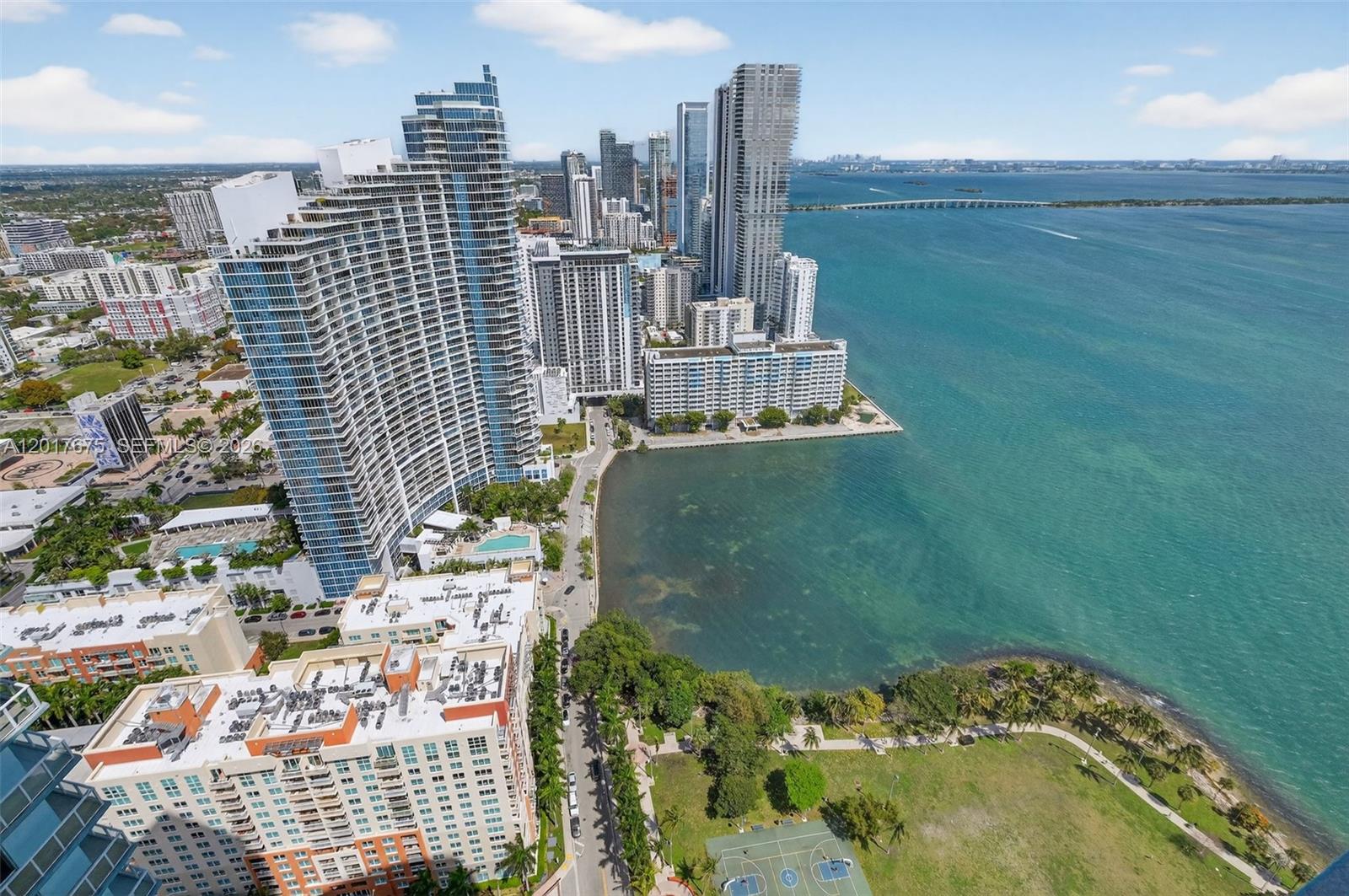 QUANTUM ON THE BAY CONDO - Residential