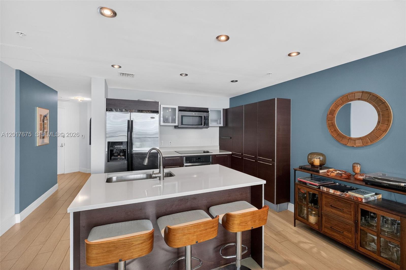 QUANTUM ON THE BAY CONDO - Residential