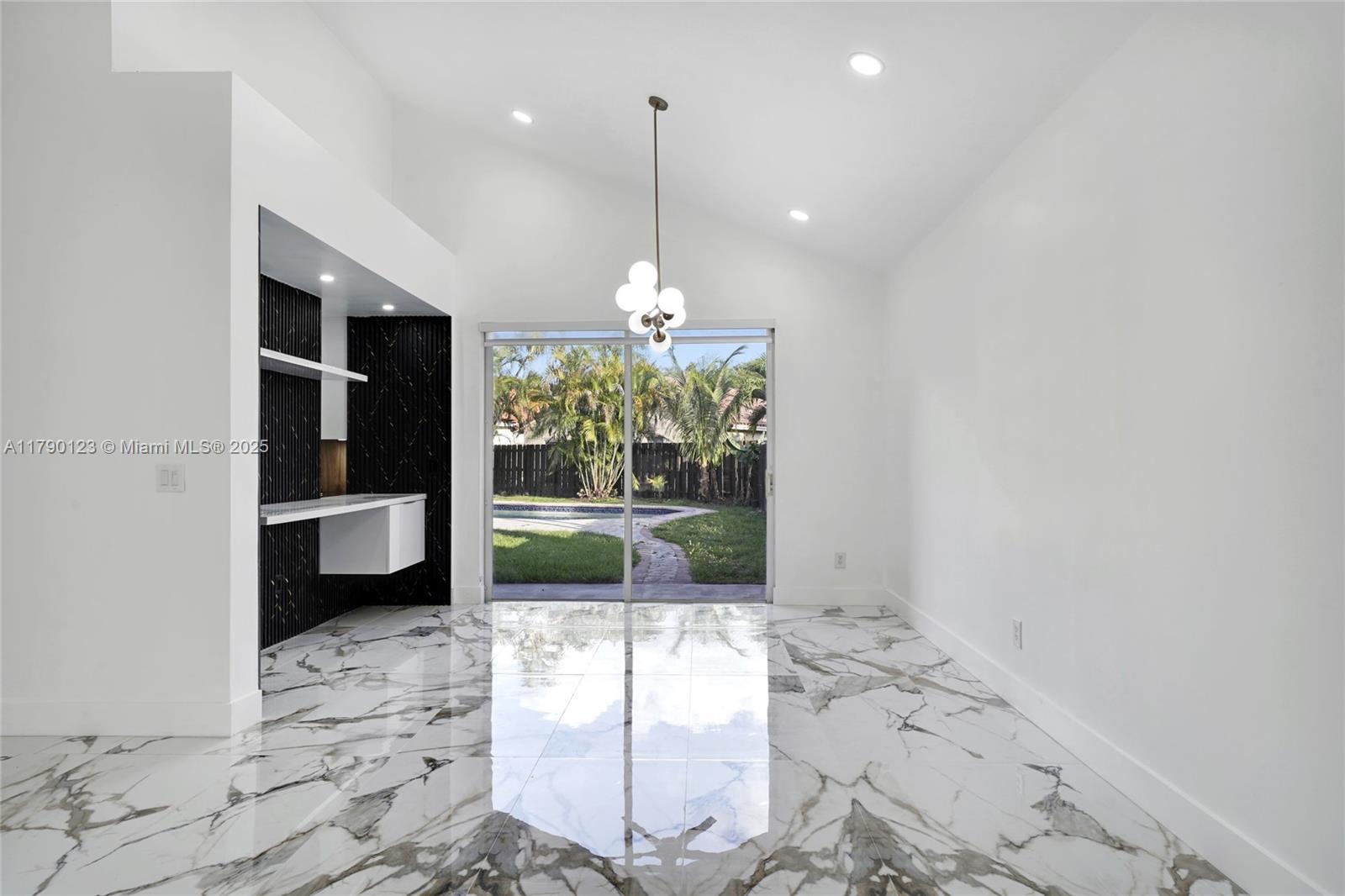 GROVE COMMERCIAL CENTER - Residential