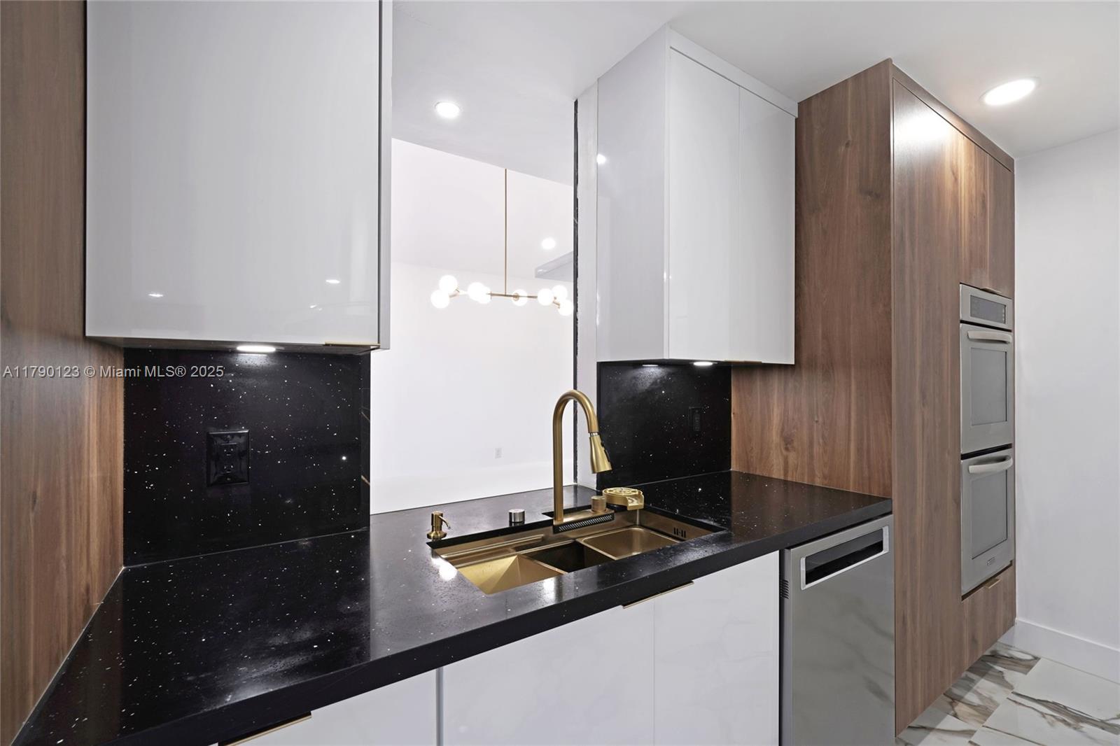 GROVE COMMERCIAL CENTER - Residential